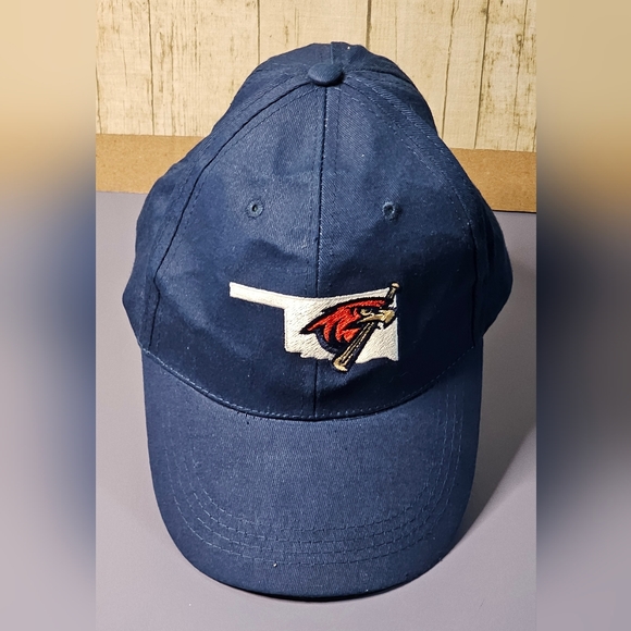 《Pre 2015》Oklahoma Redhawk Baseball Hat New - Picture 1 of 7